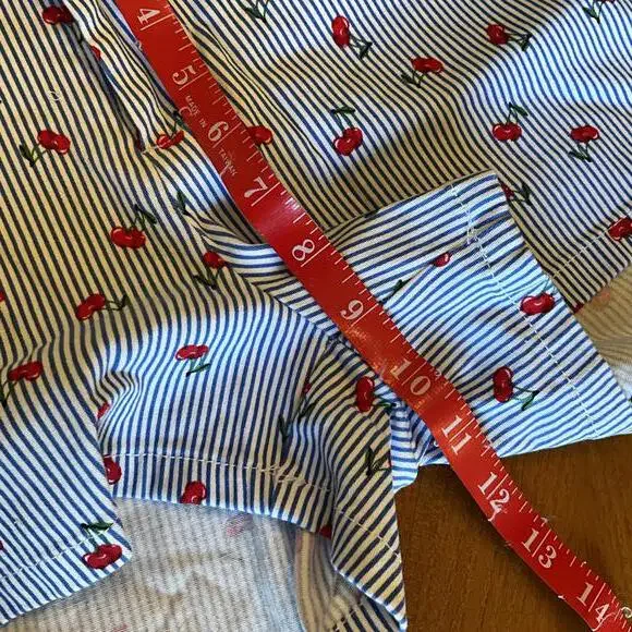 BeBop Cherry Print Shorts Sz 11 - Picture 4 of 5